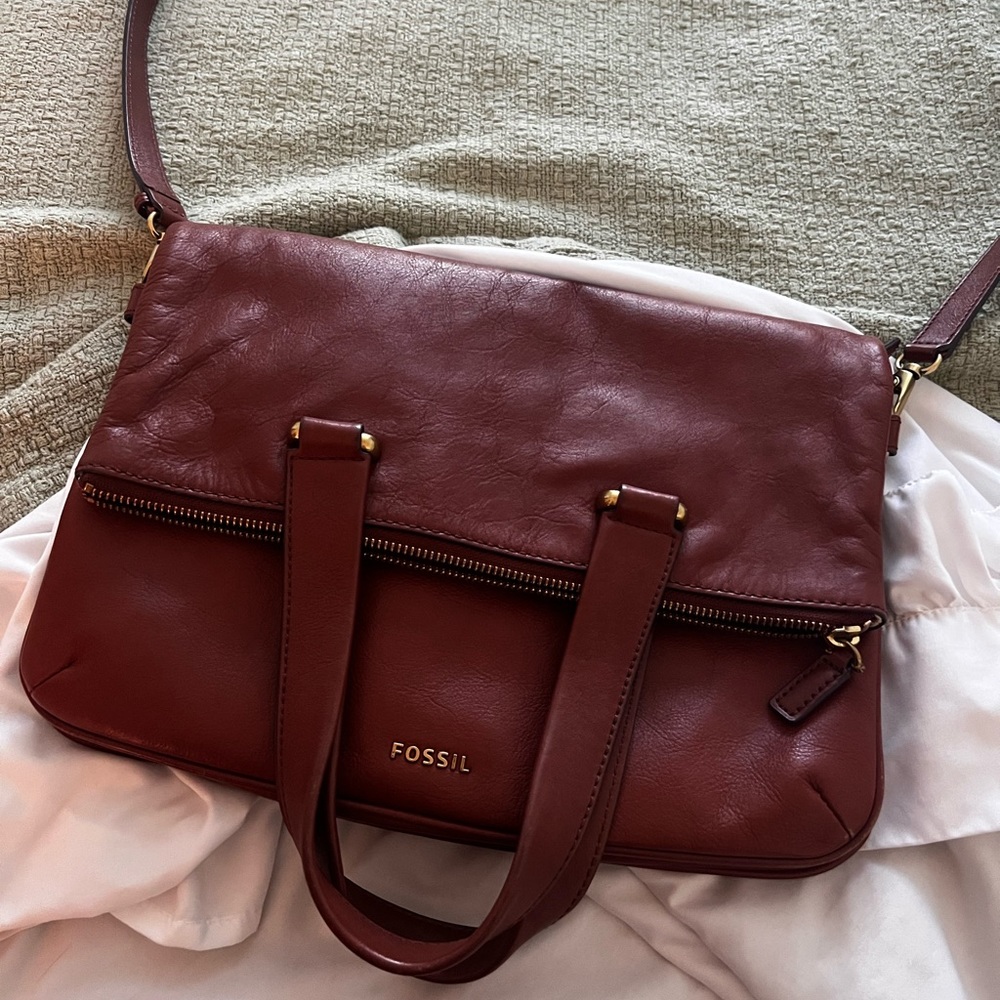 Fossil Explorer Fold Over Leather Tote